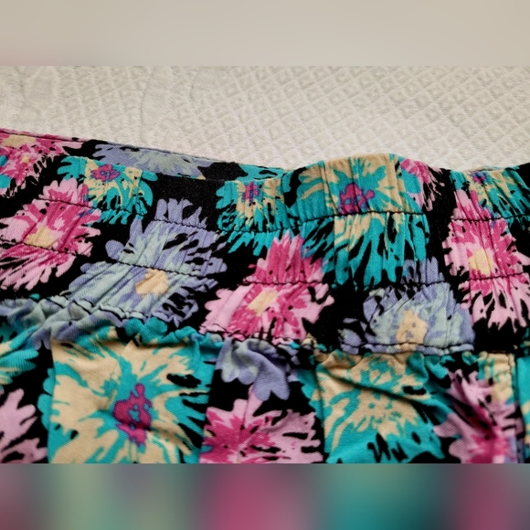 Kirra Women's Shorts 100% Rayon Floral Pattern 2 Pockets, Size Medium - Picture 7 of 12